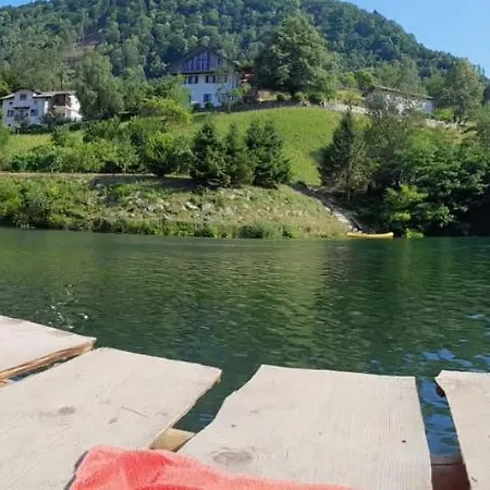 Riverside Most na Soči